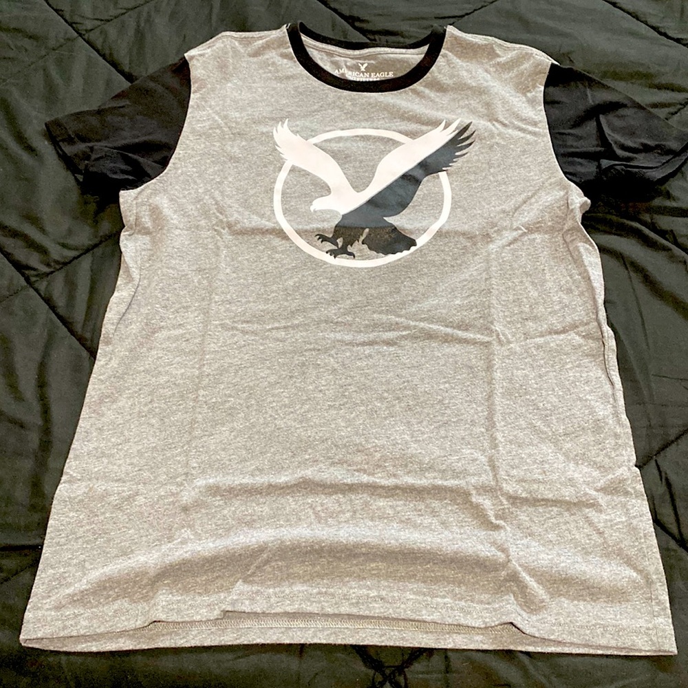 American Eagle T Shirt